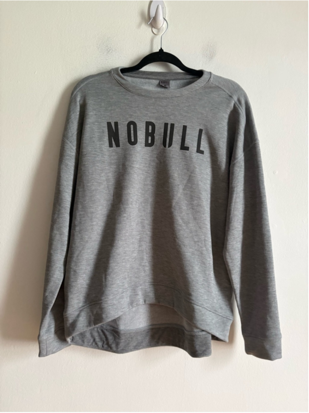 Nobull Sz M Grey Logo Relaxed Casual Athleisure Sweatshirt Sweater